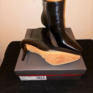 Vince Camuto Womens Ambind Black Leather Almond Toe Ankle Boots Shoes NWT